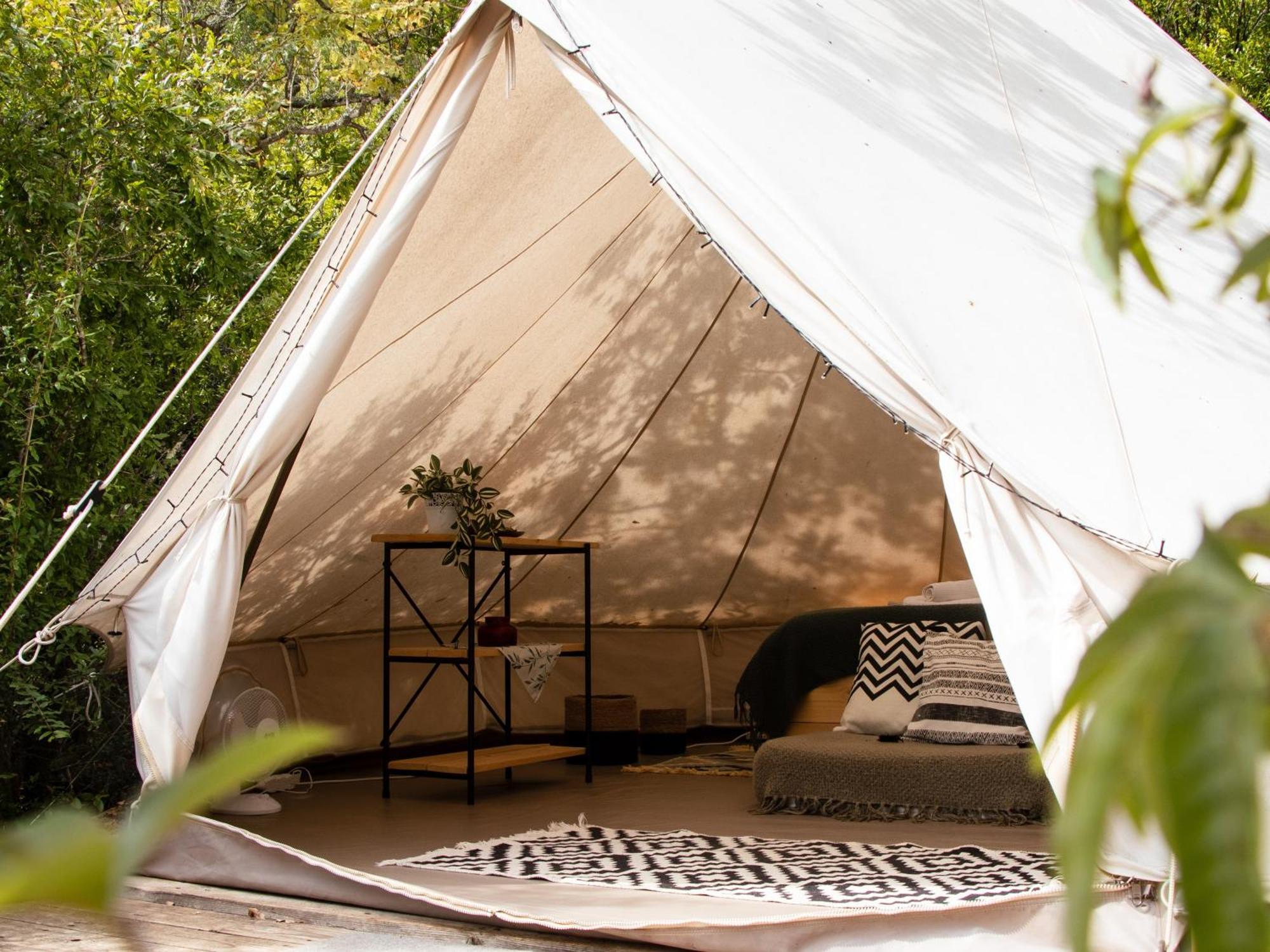 Готель Hoopoe Glamping Вірпазар Екстер'єр фото